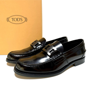 トッズ(TOD'S)の☆良品 トッズ ケイト メタルチェーン レザー ローファー 黒 イタリア製 革靴(ドレス/ビジネス)