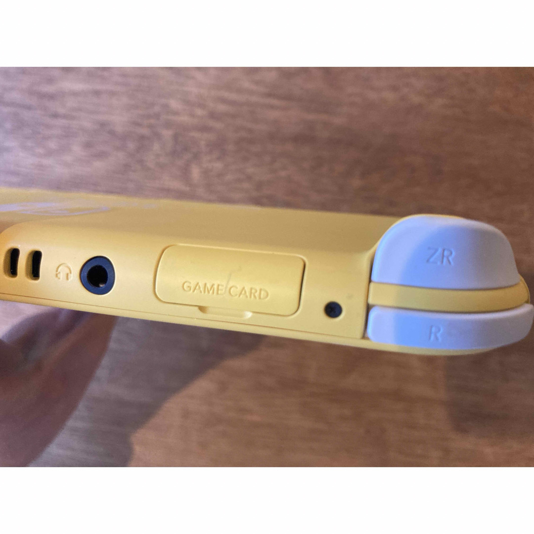 Nintendo Switch(ニンテンドースイッチ)のNintendo Switch lite 本体&保護カバー エンタメ/ホビーのゲームソフト/ゲーム機本体(携帯用ゲーム機本体)の商品写真