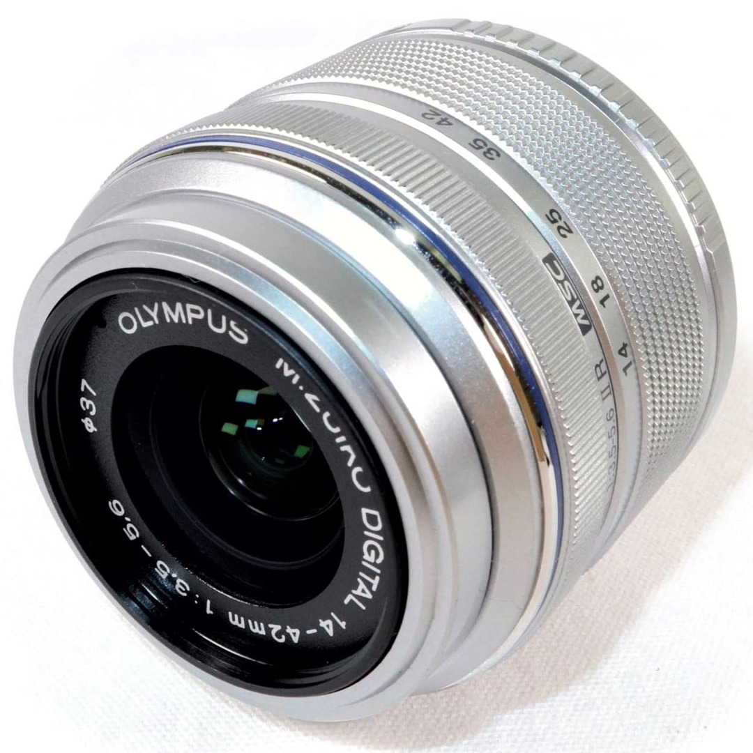 OLYMPUS M.ZUIKO DIGITAL 14-42mm F3.5-5.6 II R シルバー オリンパス k2306-2 スマホ/家電/カメラのカメラ(レンズ(ズーム))の商品写真