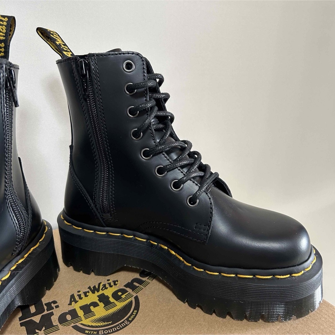 Dr.Martens(ドクターマーチン)のDr.Martens JADON レディースの靴/シューズ(ブーツ)の商品写真