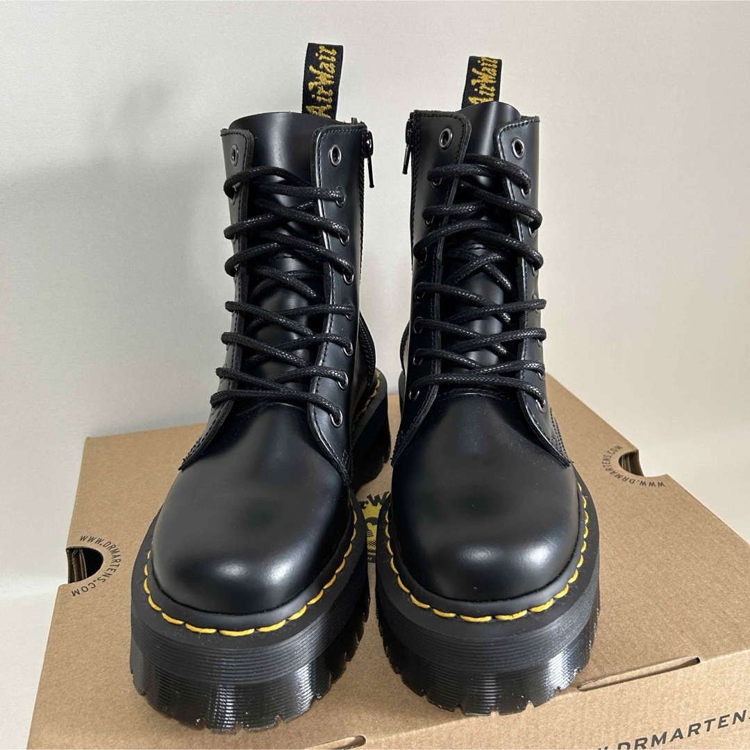 Dr.Martens(ドクターマーチン)のDr.Martens JADON レディースの靴/シューズ(ブーツ)の商品写真