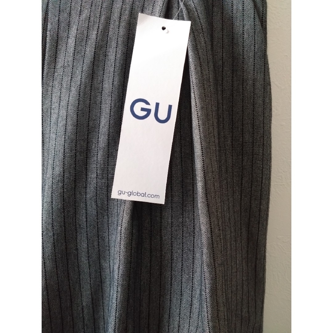 GU(ジーユー)の【新品】GU イージードレープポンチガウチョパンツ ストライプ M レディースのパンツ(カジュアルパンツ)の商品写真