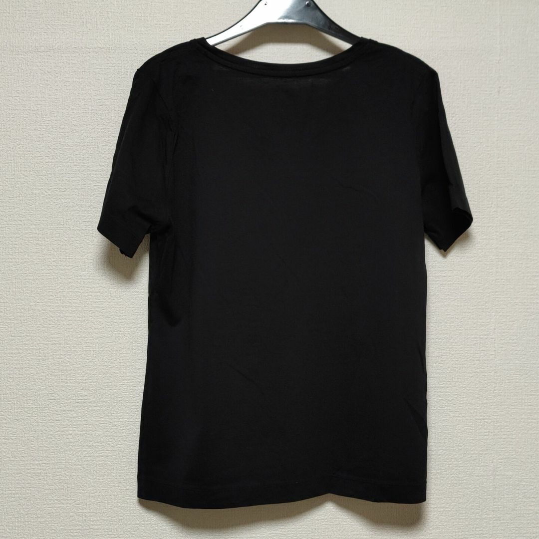 GU(ジーユー)のGU カットソー Lサイズ 黒 半袖 無地 ブラック Vネック✓1594 レディースのトップス(Tシャツ(長袖/七分))の商品写真