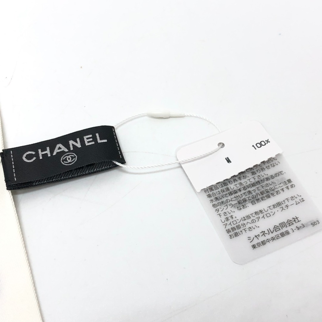 CHANEL(シャネル)のシャネル CHANEL ツイリー CC ココマーク ストール スカーフ シルク ホワイト 美品 レディースのファッション小物(バンダナ/スカーフ)の商品写真