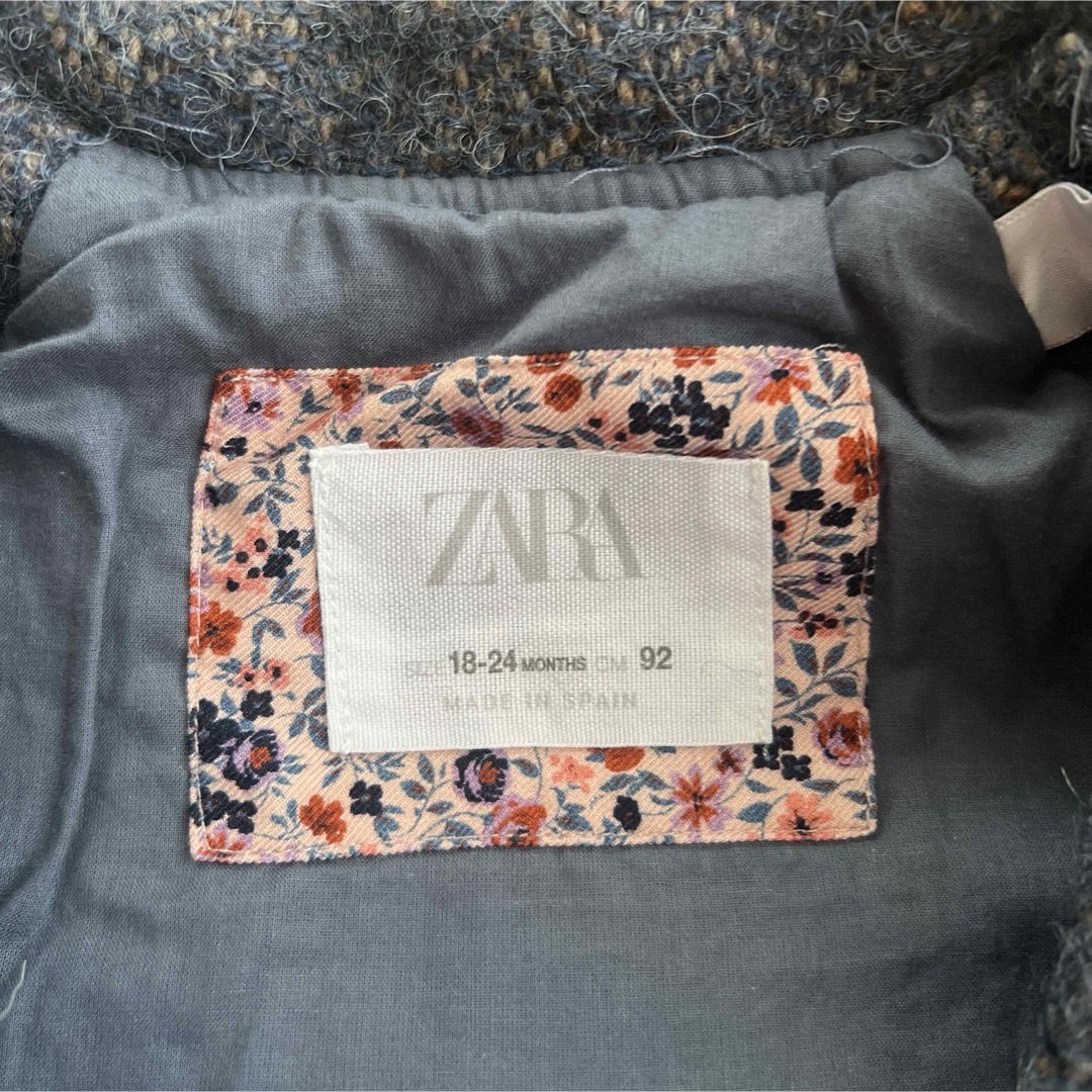 ZARA KIDS(ザラキッズ)のZARA ザラ　ザラキッズ キッズ/ベビー/マタニティのキッズ服女の子用(90cm~)(コート)の商品写真