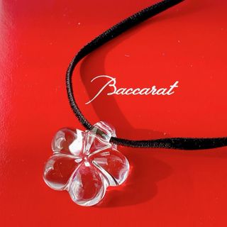 素材バカラ×K18(バカラ)Baccarat  フラワ モチーフ ネックレス