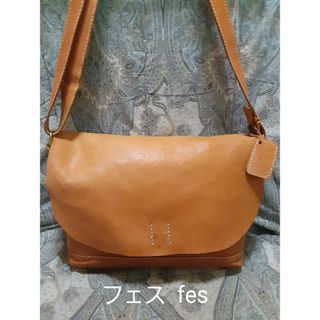 フェス(fes)のフェス fes 大型/本革/斜め掛けショルダーバッグ/L(ショルダーバッグ)