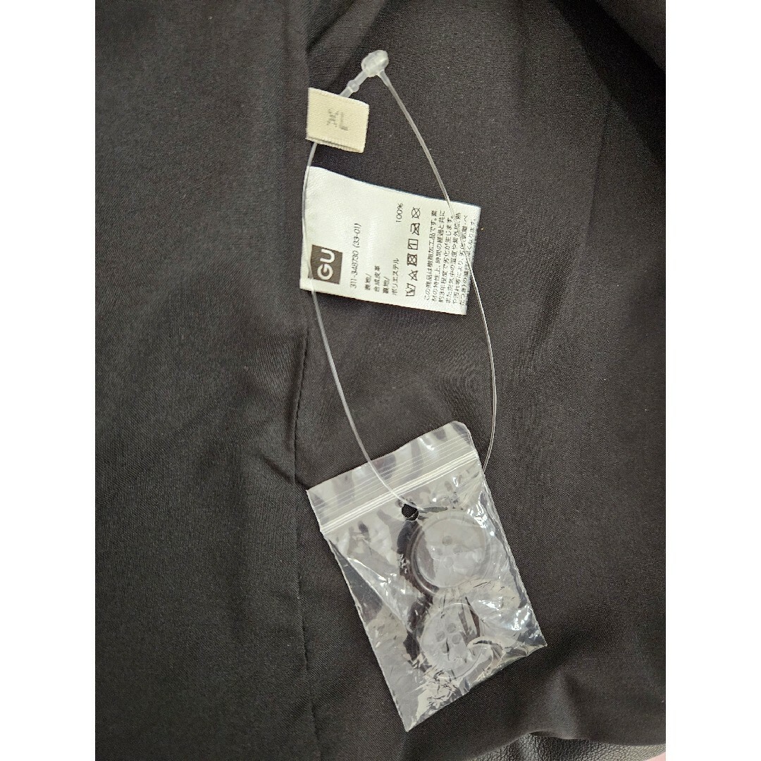GU(ジーユー)のgu フェイクレザーブルゾン 黒 メンズ XL 未使用品 送料無料 メンズのジャケット/アウター(レザージャケット)の商品写真
