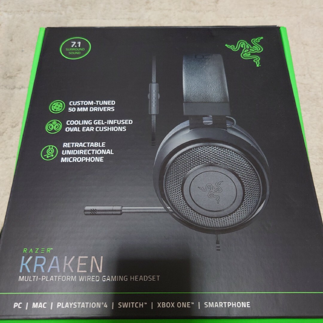 Razer(レイザー)のRAZER KRAKEN ゲーミングヘッドホン 値下げ交渉可 スマホ/家電/カメラのオーディオ機器(ヘッドフォン/イヤフォン)の商品写真