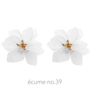 再販【no.40】クリスタルフラワーピアス(ピアス)