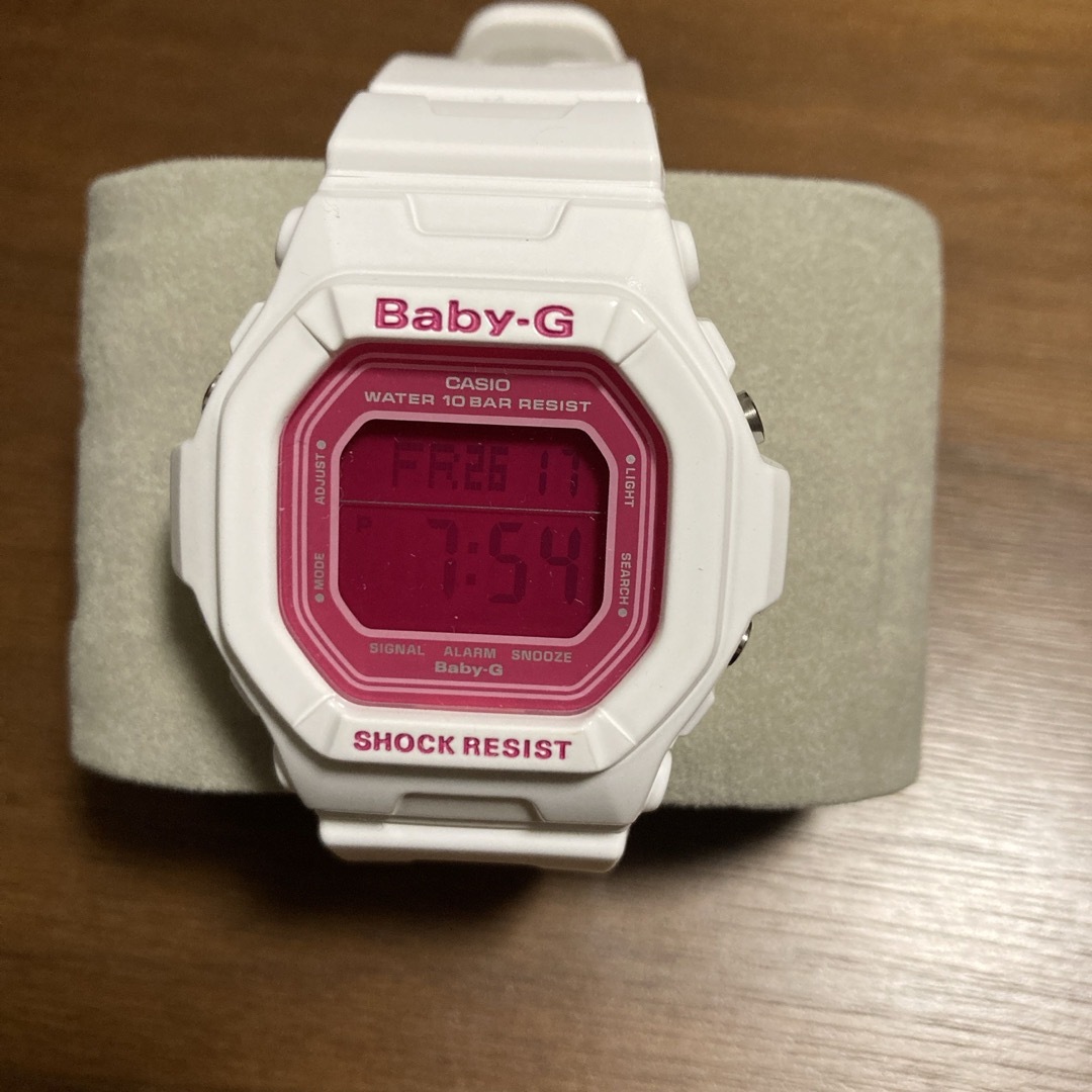 Baby-G(ベビージー)のBaby-G 白andピンク　腕時計 レディースのファッション小物(腕時計)の商品写真