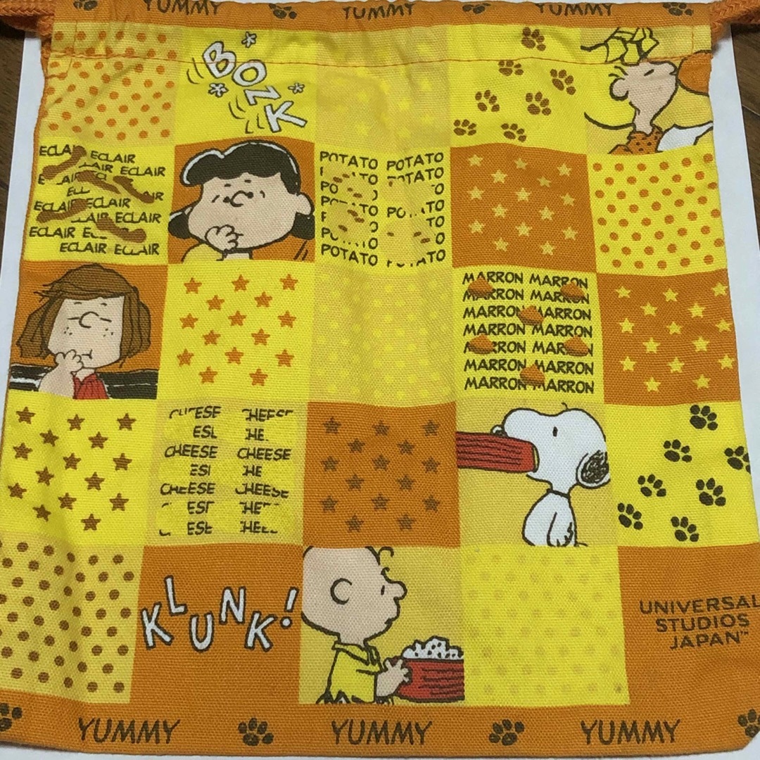 USJスヌーピー　巾着 エンタメ/ホビーのおもちゃ/ぬいぐるみ(キャラクターグッズ)の商品写真