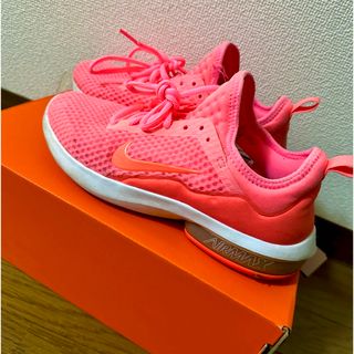 ナイキ(NIKE)の25 NIKE AIR MAX ピンク(スニーカー)