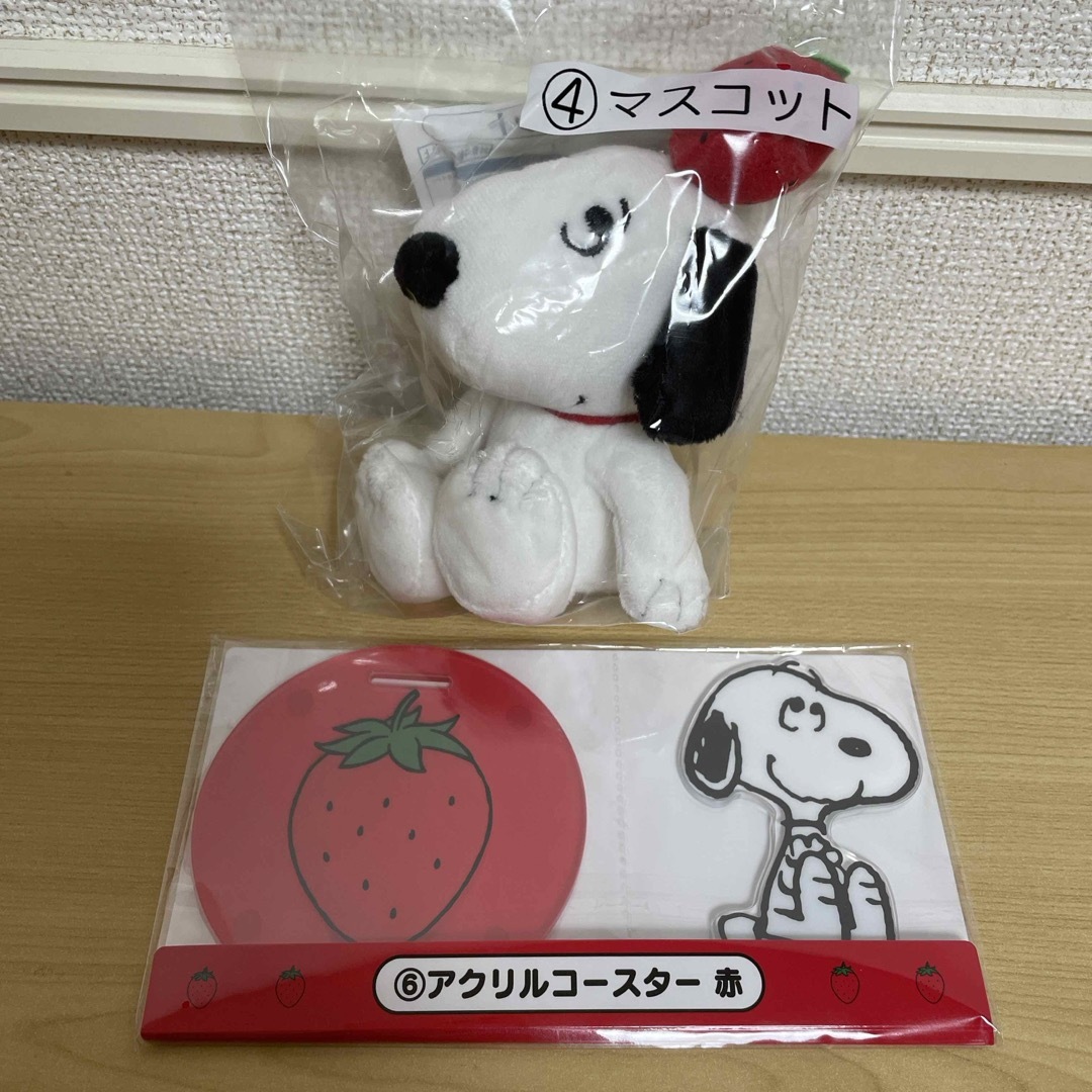 SNOOPY(スヌーピー)のスヌーピー1番くじ　④マスコット⑥アクリルコースター　2セット エンタメ/ホビーのおもちゃ/ぬいぐるみ(キャラクターグッズ)の商品写真