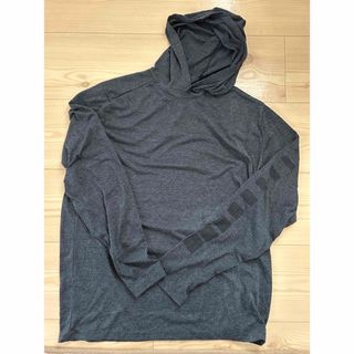 アンダーアーマー(UNDER ARMOUR)のUNDER ARMOUR  メンズ サイログラフィックフーディー 長袖(Tシャツ/カットソー(七分/長袖))