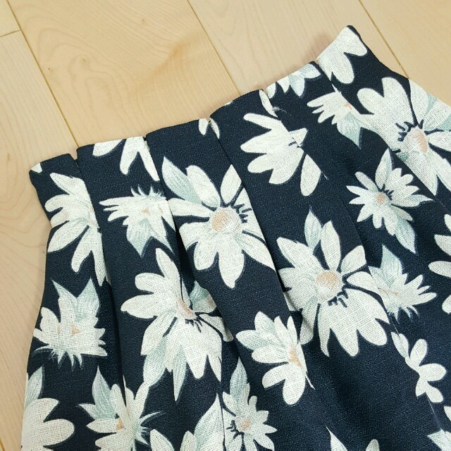 GRL(グレイル)のGRL 花柄ﾌﾚｱｽｶｰﾄ レディースのスカート(ミニスカート)の商品写真
