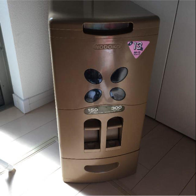 ヨドコウ(淀川製鋼所)米びつ RF-13 インテリア/住まい/日用品のキッチン/食器(収納/キッチン雑貨)の商品写真
