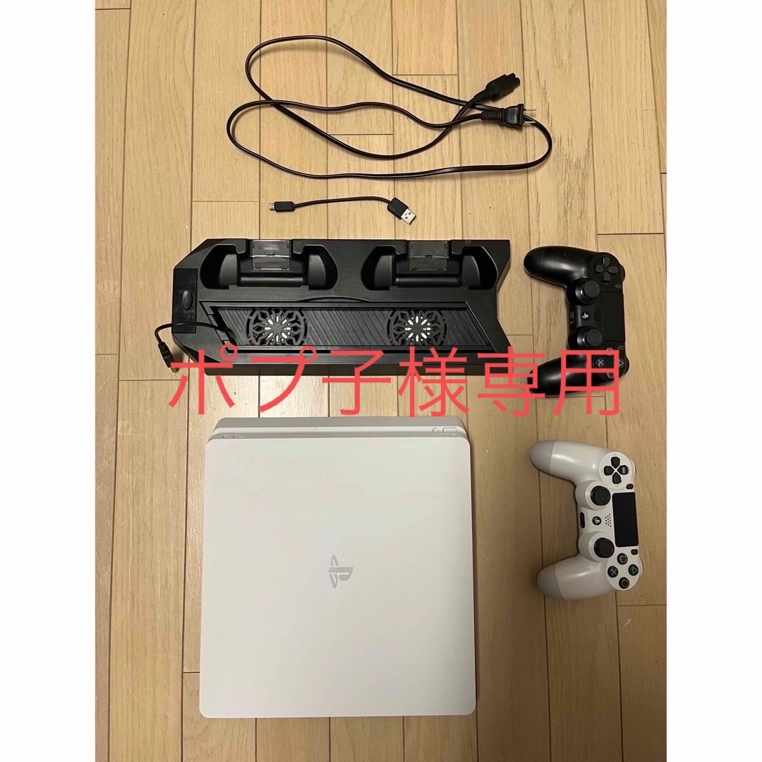 PlayStation4(プレイステーション4)のPlayStation®4 グレイシャー・ホワイト 500GB CUH-2000 エンタメ/ホビーのゲームソフト/ゲーム機本体(家庭用ゲーム機本体)の商品写真