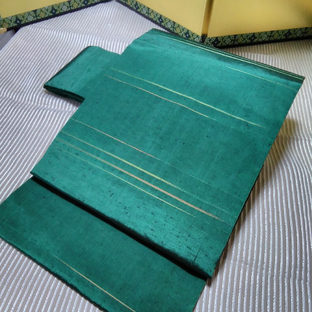 未使用　正絹　紬　名古屋帯(深緑色味　紬地) レディースの水着/浴衣(着物)の商品写真