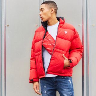 REIJIN 様専用guess ゲス ダウンジャケット 黒 メンズ L REIJIN 様専用guess ゲス ダウンジャケット 黒 メンズ L