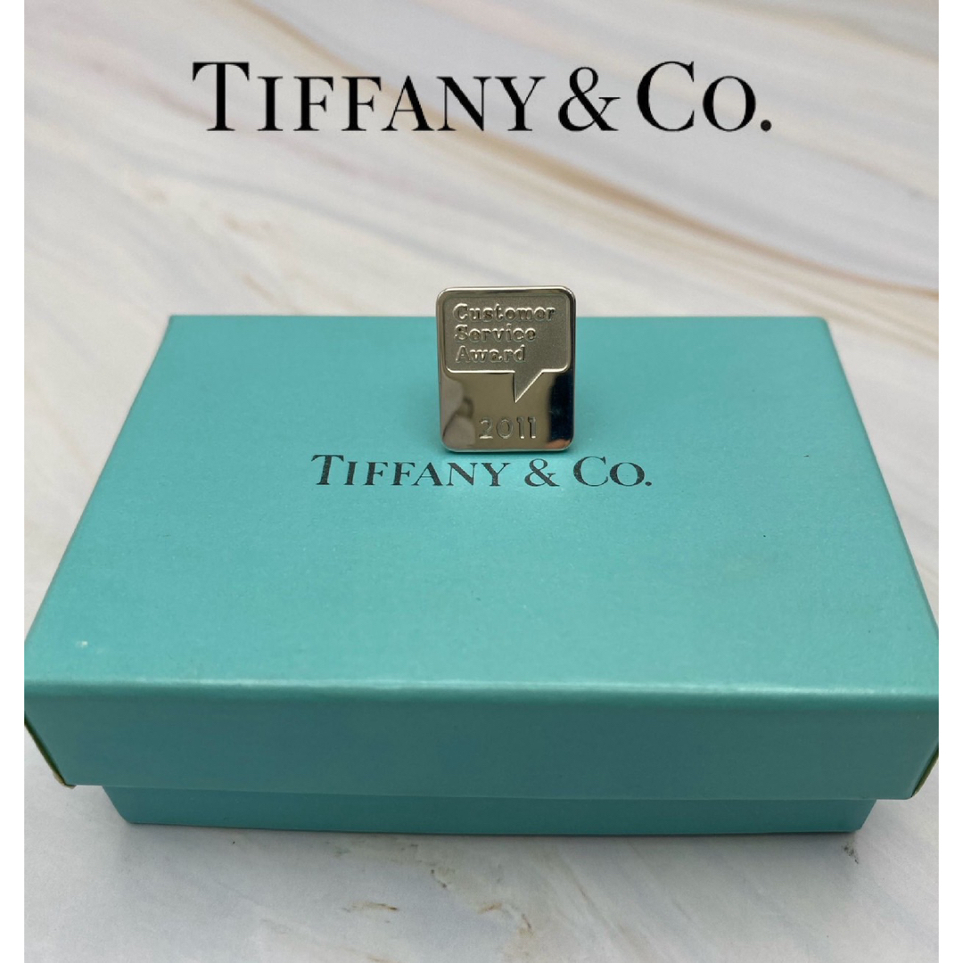 Tiffany & Co.(ティファニー)のティファニー Customer Service Award 2011 ピンバッジ エンタメ/ホビーのアニメグッズ(バッジ/ピンバッジ)の商品写真