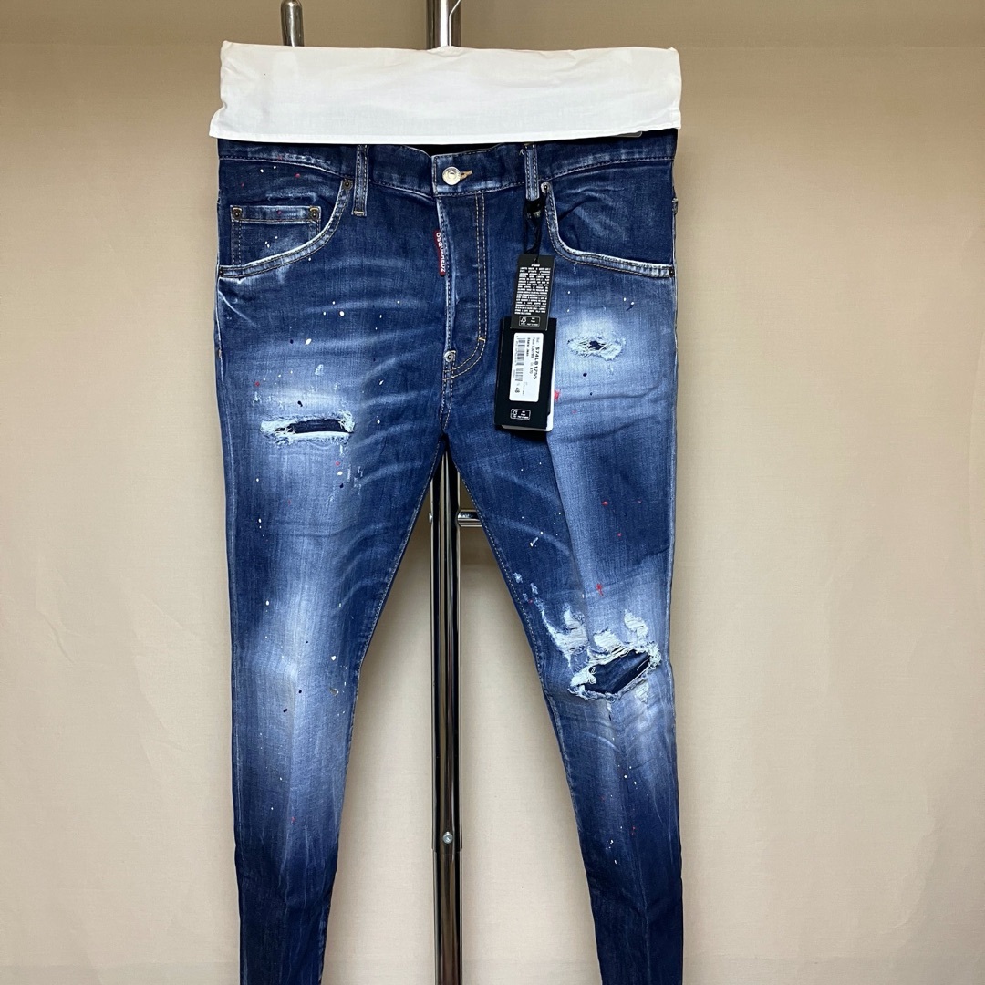 DSQUARED2(ディースクエアード)の新品 48 23ss DSQUARED2 スキニーデニム SKATER 4853 メンズのパンツ(デニム/ジーンズ)の商品写真