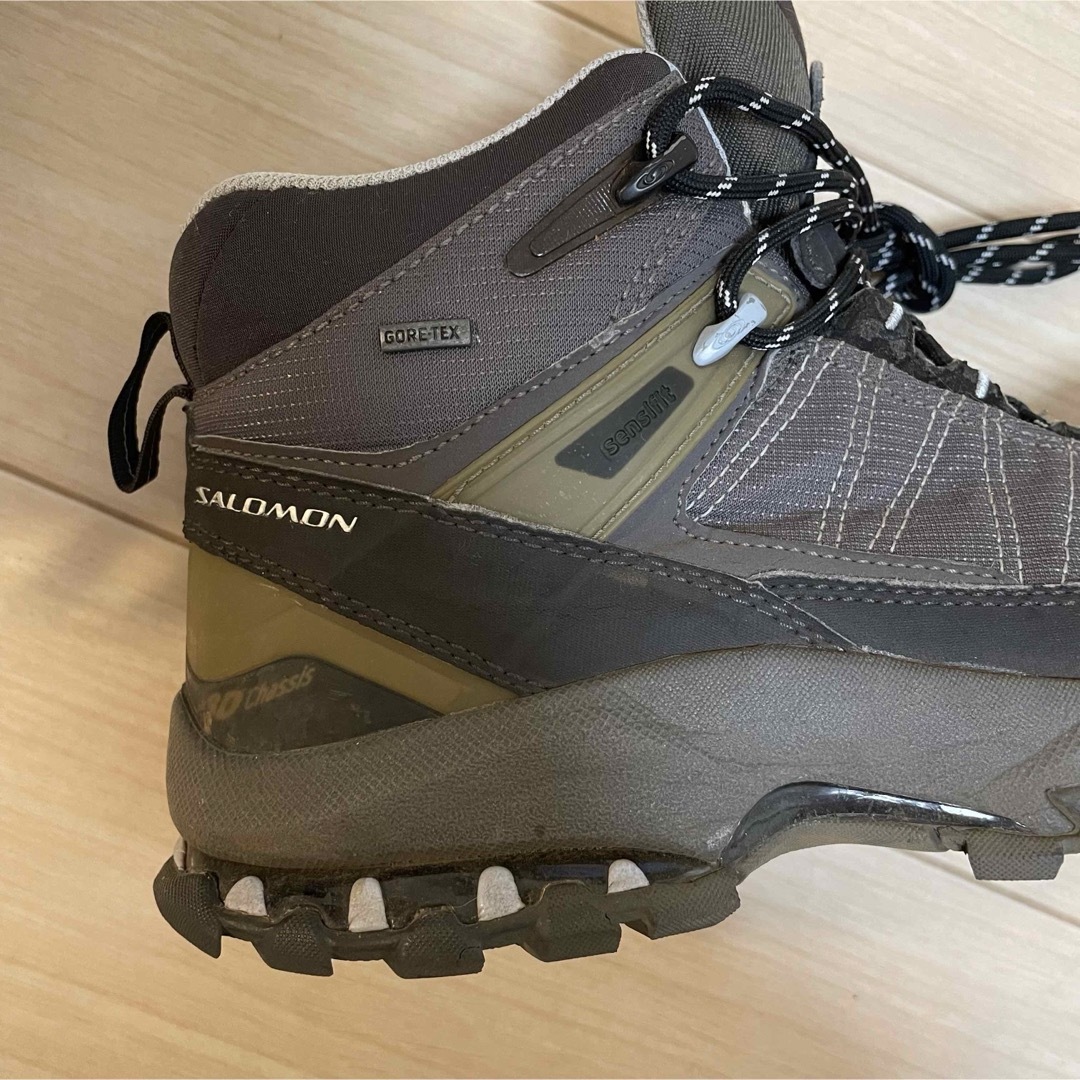 SALOMON(サロモン)のsalomonサロモン GORE‑TEXスニーカー 24.5 レディースの靴/シューズ(スニーカー)の商品写真