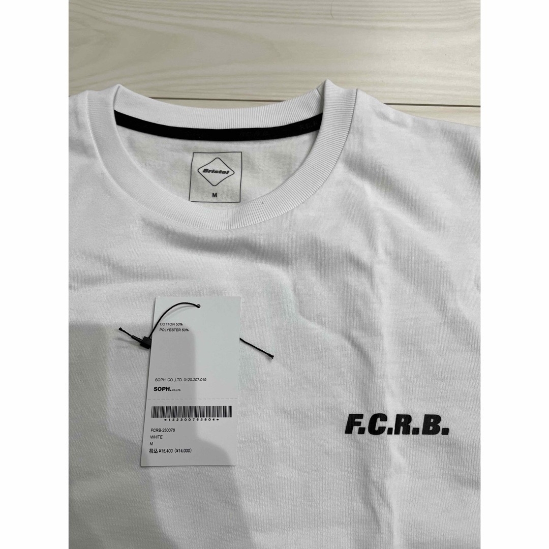 F.C.R.B.(エフシーアールビー)のF.C.R.B Bristol ビッグロゴ tee Mサイズ 新品未使用 メンズのトップス(Tシャツ/カットソー(半袖/袖なし))の商品写真