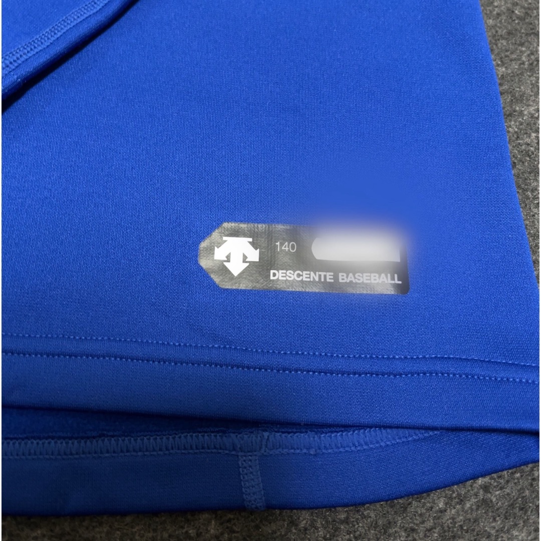 DESCENTE(デサント)のデサント　美品　アンダーシャツ　140cm リラックスフィット　シャツヒート スポーツ/アウトドアの野球(その他)の商品写真