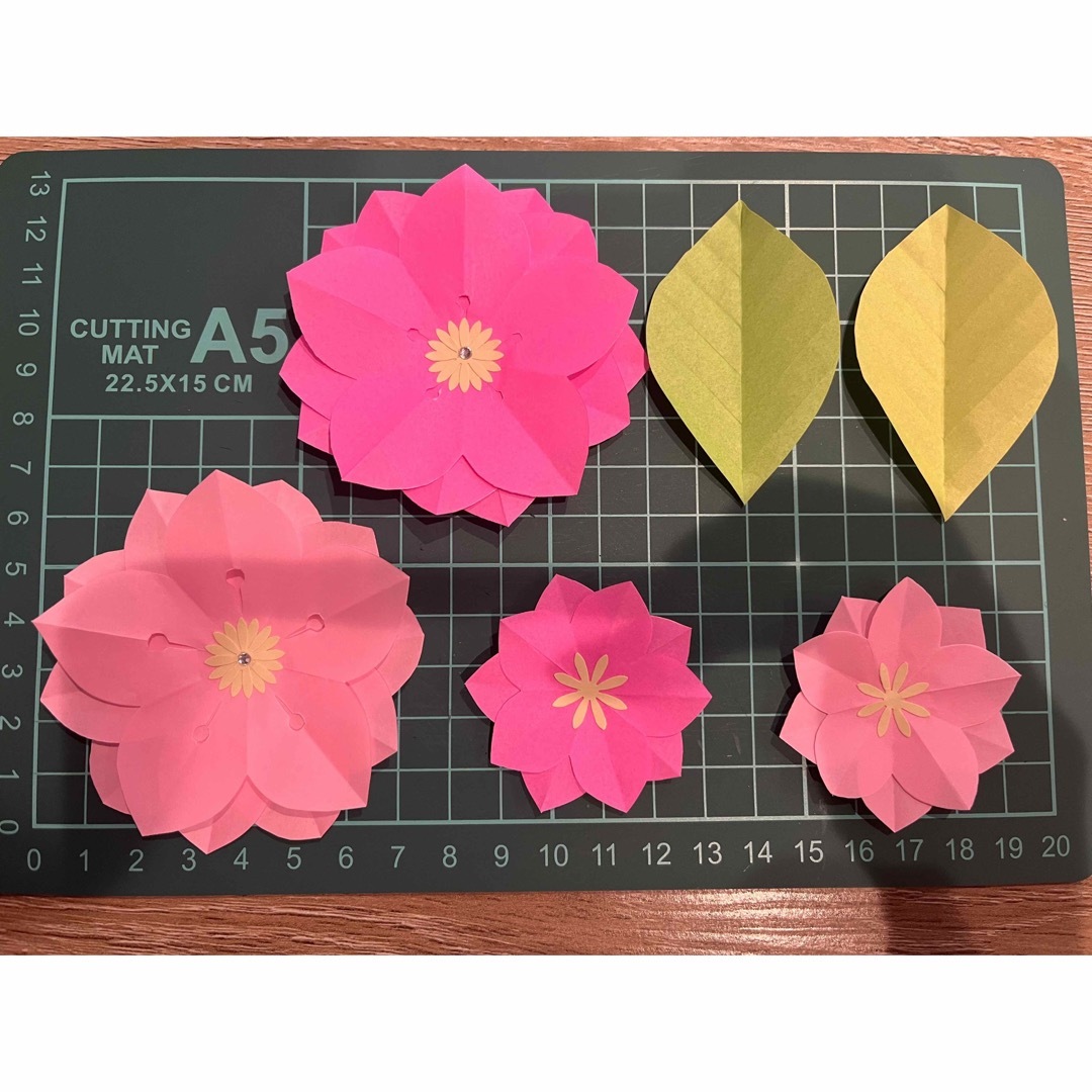 桃の花　折り紙ハンドメイド　お雛様　ひな祭り　春 ハンドメイドの素材/材料(型紙/パターン)の商品写真