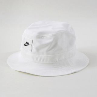 ナイキ(NIKE)の【新品未使用】NIKE ナイキ　バケットハット　キッズ　帽子　白(帽子)