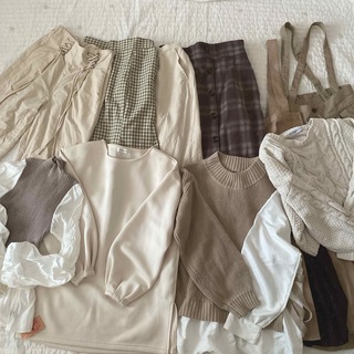 ジーユー(GU)のレディース　まとめ売り♡ 冬物　ニット　セーター　トップス　スカート　パンツ(ニット/セーター)