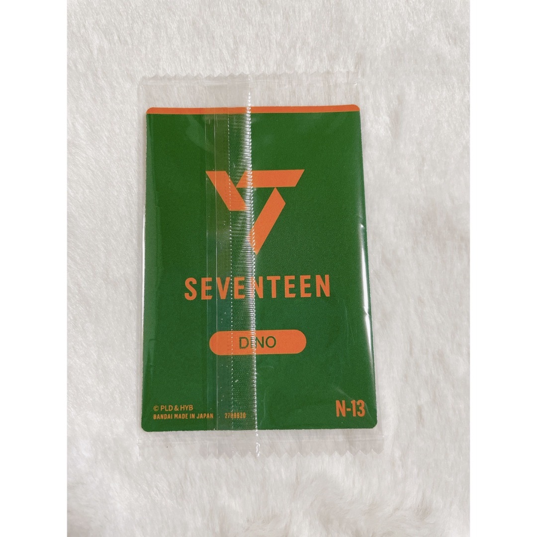 SEVENTEEN(セブンティーン)の即購入OK⭕️ SEVENTEEN セブチ トレカ ディノ ウエハース エンタメ/ホビーのタレントグッズ(アイドルグッズ)の商品写真