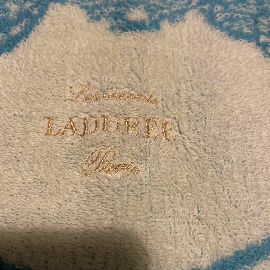 LADUREE(ラデュレ)の新品未使用品/ラデュレの大判タオルハンカチ レディースのファッション小物(ハンカチ)の商品写真