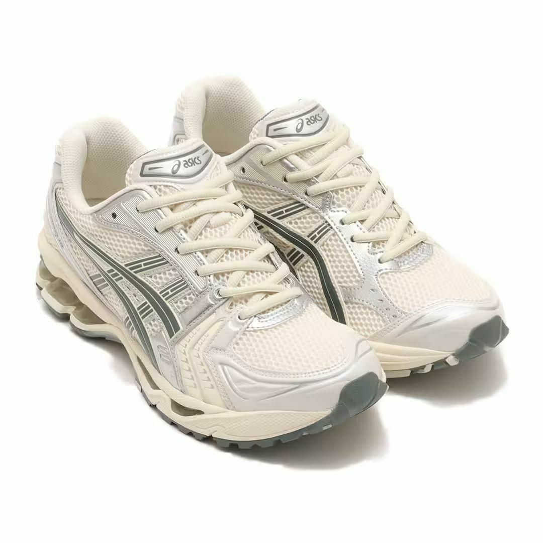 asics(アシックス)のゲルカヤノ 新品 gel kayano oyster cream 27 箱付き メンズの靴/シューズ(スニーカー)の商品写真