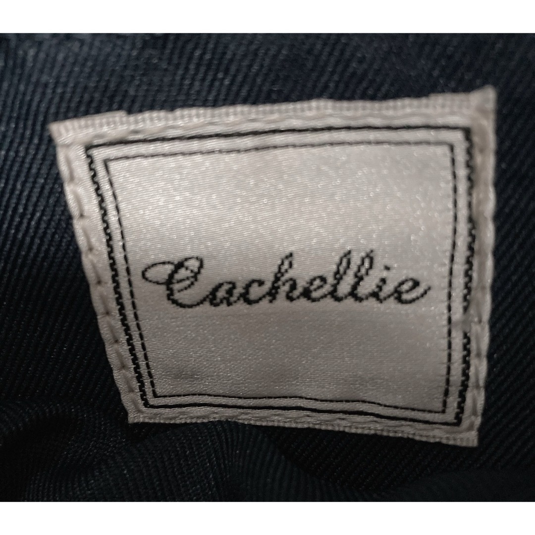 CACHELLIE(カシェリエ)のCachellie (カシェリエ　ミニ トート バッグ フリルハンドル ベロア レディースのバッグ(トートバッグ)の商品写真