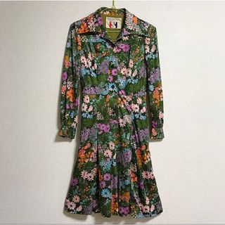 70年代 レトロ 花柄ワンピース(ひざ丈ワンピース)