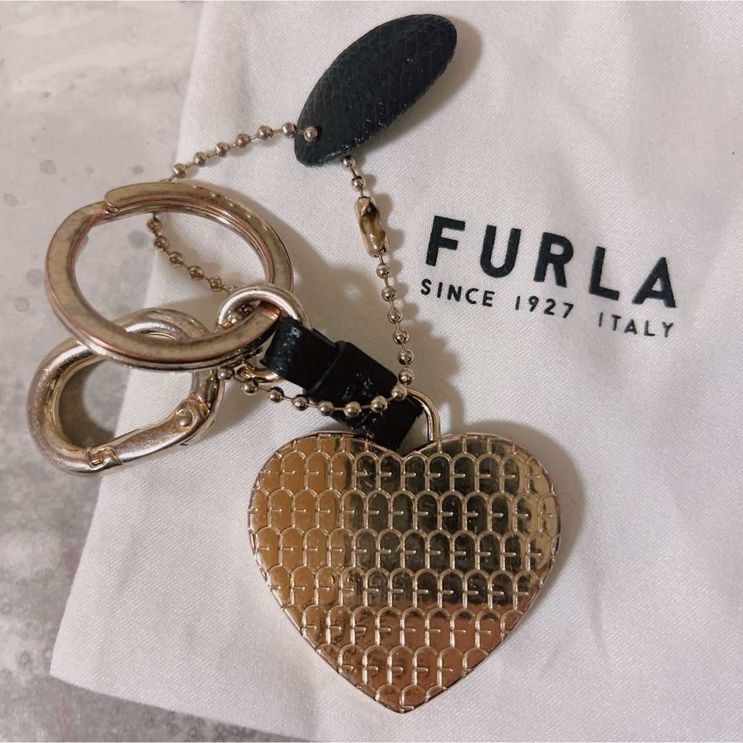 Furla(フルラ)のFURLA キーホルダー キーリング ハート ブラック レディースのファッション小物(キーホルダー)の商品写真