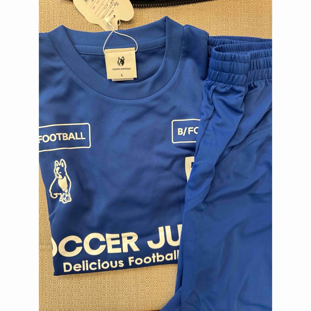 soccer junky(サッカージャンキー)のワークアウトシャツ上下セット スポーツ/アウトドアのサッカー/フットサル(ウェア)の商品写真