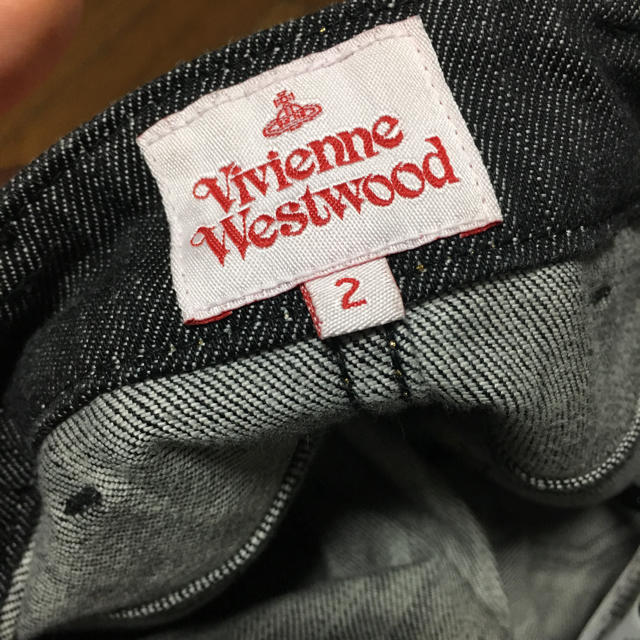 Vivienne Westwood(ヴィヴィアンウエストウッド)のヴィヴィアン デニム レディースのパンツ(デニム/ジーンズ)の商品写真