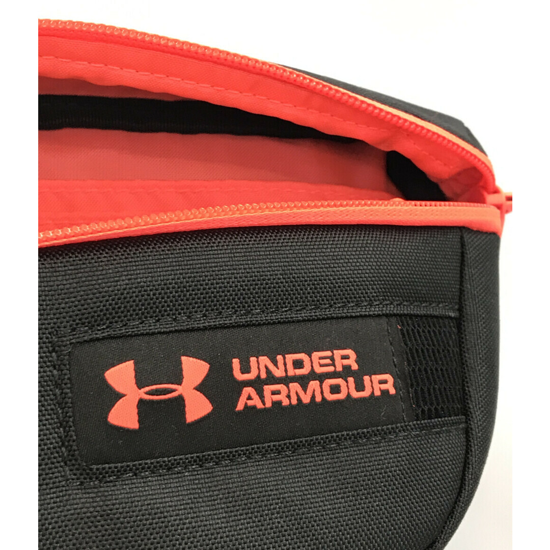 UNDER ARMOUR(アンダーアーマー)の美品 アンダーアーマー ミニボディバッグ ユニセックス レディースのバッグ(ボディバッグ/ウエストポーチ)の商品写真