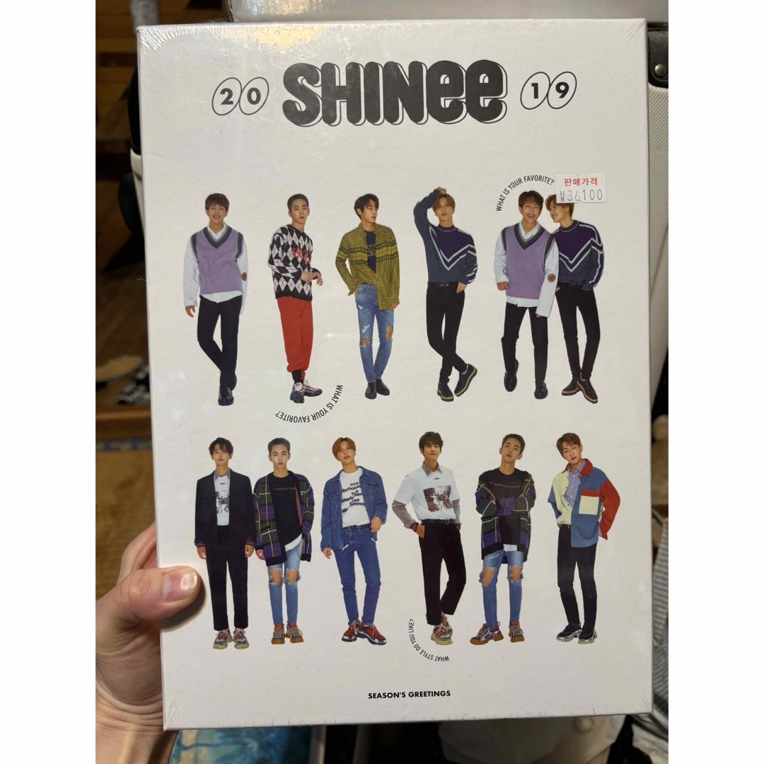 SHINee(シャイニー)のSHINee 2019 シーズンズグリーティング エンタメ/ホビーのタレントグッズ(アイドルグッズ)の商品写真