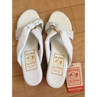 ISLAND SLIPPER - 新品　サンダル　アイランドスリッパ　クロス　ハワイ　白