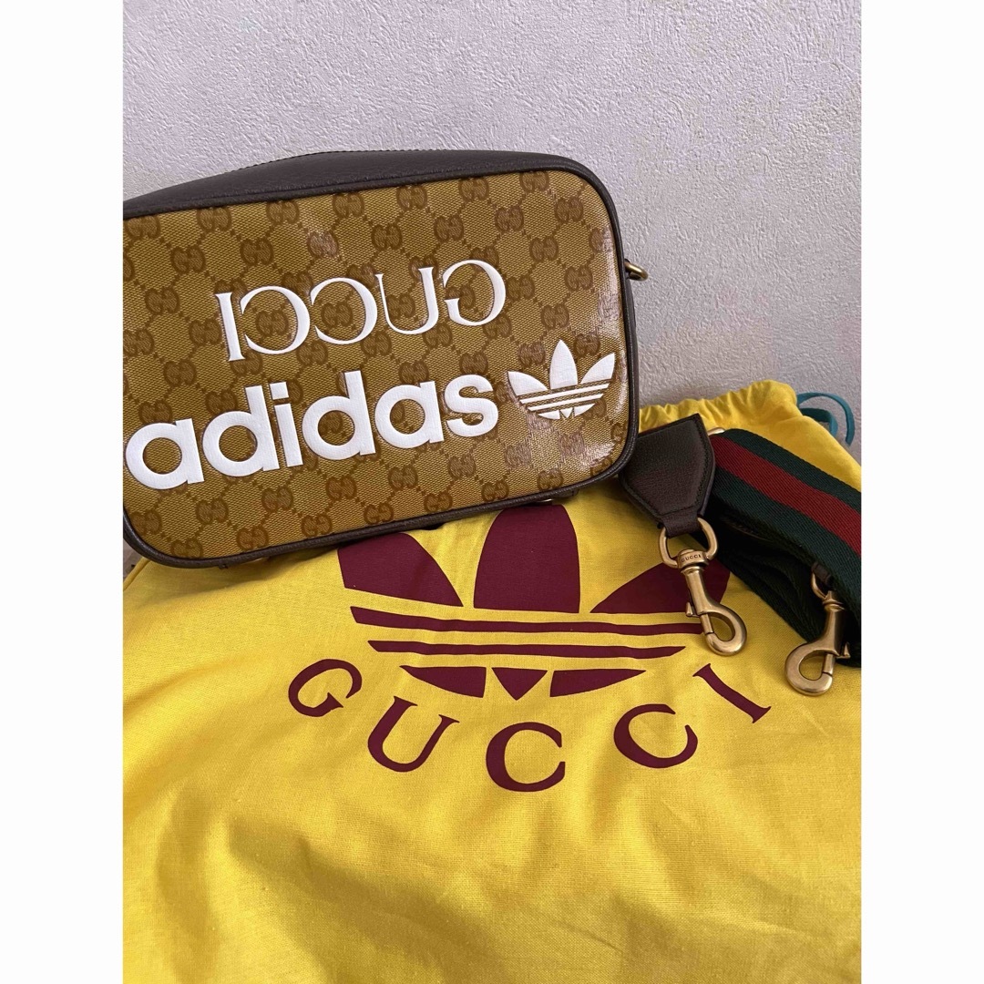 Gucci(グッチ)のadidas x Gucci スモール ショルダーバッグ アディダス　グッチ正規 レディースのバッグ(ショルダーバッグ)の商品写真