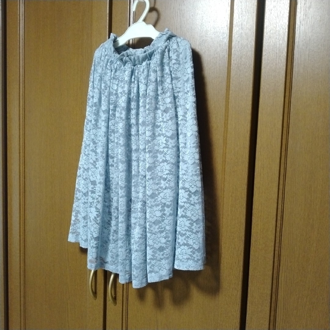 GU(ジーユー)のGUキッズ130㎝フラワー総レーススカート キッズ/ベビー/マタニティのキッズ服女の子用(90cm~)(スカート)の商品写真