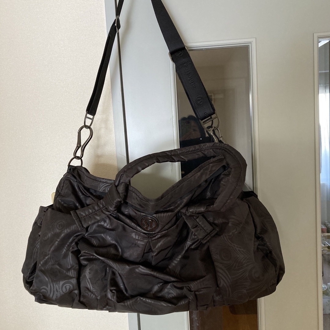 lululemon(ルルレモン)のルルレモンアスレティカ　ジムヨガバッグ レディースのバッグ(ショルダーバッグ)の商品写真