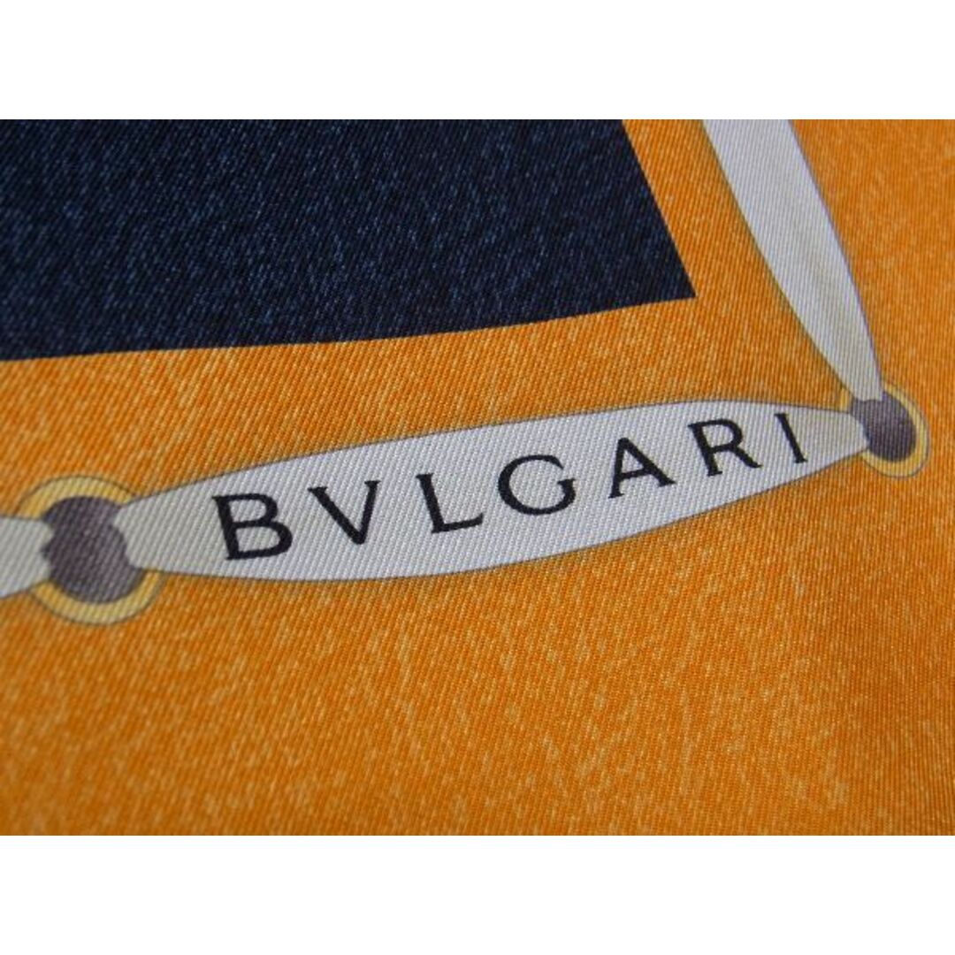 BVLGARI(ブルガリ)の■新品■未使用■ BVLGARI ブルガリ シルク100% 総柄 大判 スカーフ ストール ショール レディース オレンジ系×マルチカラー AT3673  メンズのファッション小物(その他)の商品写真
