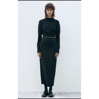 ザラ(ZARA)のZARA　ZW フィットミディスカート ブラック  M(ロングスカート)