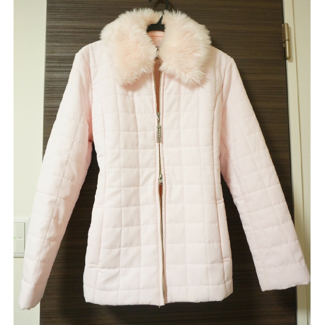 【新品未使用品】中綿コート　ピンク レディースのジャケット/アウター(その他)の商品写真