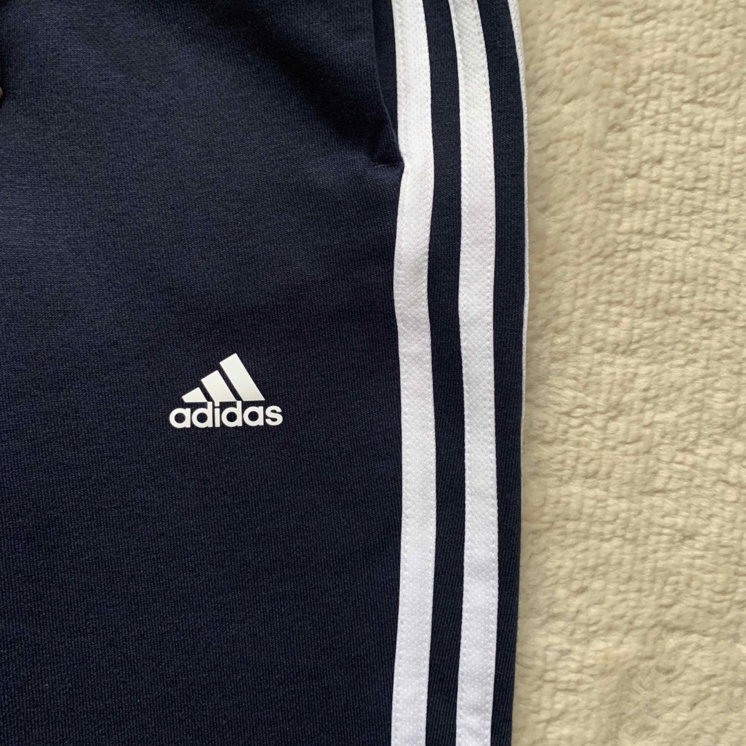 adidas(アディダス)のアディダス　スウェットパンツ　ロングパンツ　キッズ　130 キッズ/ベビー/マタニティのキッズ服男の子用(90cm~)(パンツ/スパッツ)の商品写真